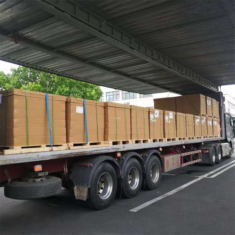英德市班玛县物流专线：大件快运与出口进仓的畅行之道